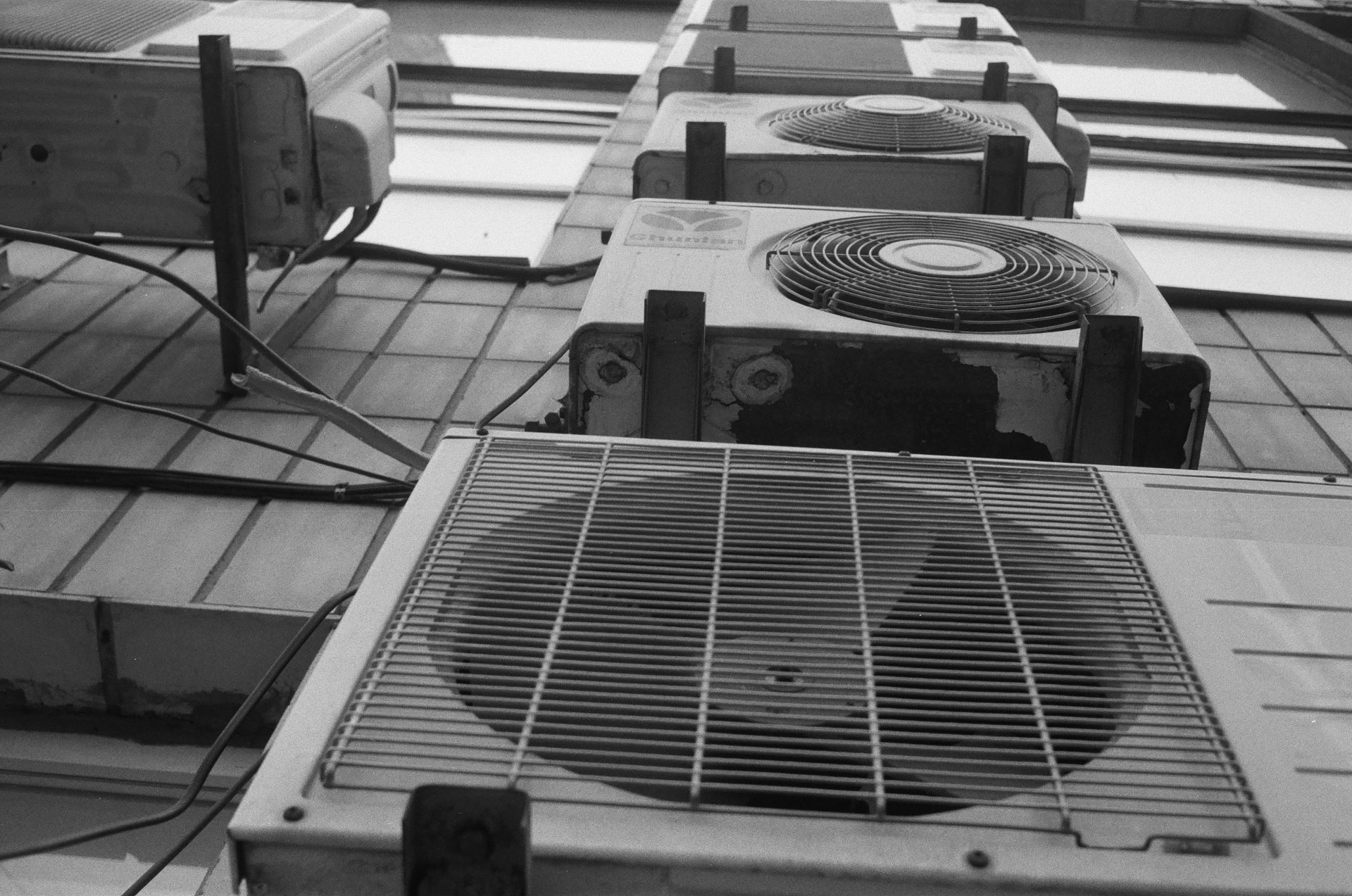 HVAC Maintenance in Commercial Buildings: Efficiency and Lifespan